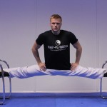 The Ginger Ninja does an even split with Kung Fu Kingdom