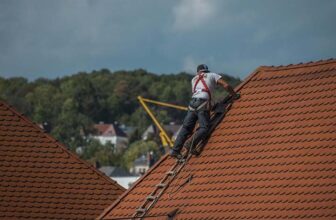 How To Choose The Right Commercial Roofing Materials For Your Building KUNG FU KINGDOM 770x472